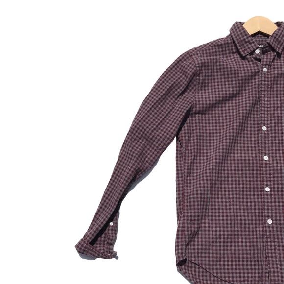 Express Men's Plaid Red & Gray Button Down Shirt Size Small - Picture 3 of 9